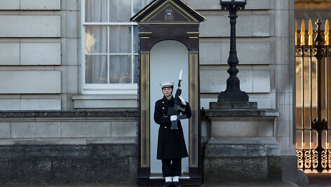 Karali&scaron;kojo jūrų laivyno jūreiviai pakeitė sargybą