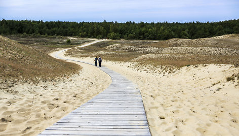 Naglių rezervatas smalsuoliams kainuoja 2 eurus.