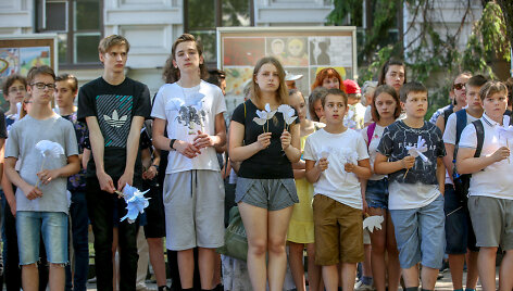 Gedulo ir vilties dienos minėjimas Aukų gatvėje