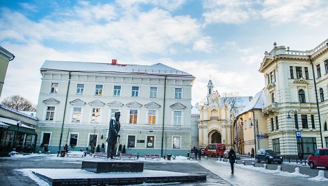 Paminklas Jonui Basanavičiui Vilniuje