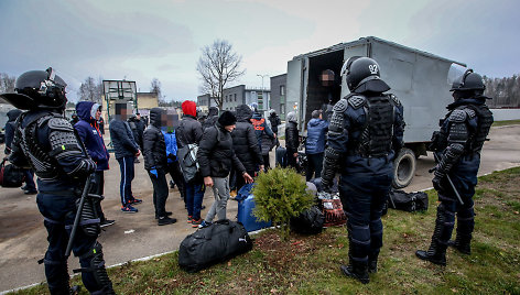 Kalinių perkėlimas Pravieniškių pataisos namuose