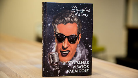 Douglaso Adamso knyga „Restoranas visatos pabaigoje“