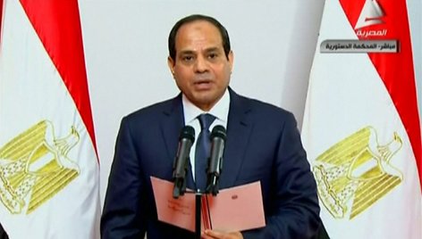 Abdel Fattahas al Sisi prisaikdintas Egipto prezidentu.