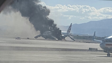 Gaisras &bdquo;British Airways&ldquo; lėktuve
