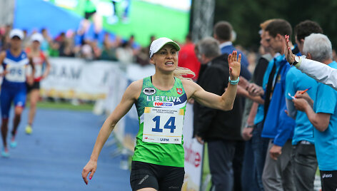 Laura Asadauskaitė-Zadneprovskienė