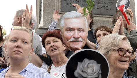 Proteste L.Walesa nepasirodė dėl prastos sveikatos