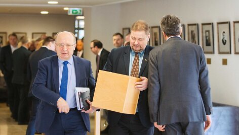 Seimas balsuoja dėl M.Basčio mandato panaikinimo