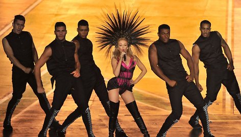 Kylie Minogue Sandraugos žaidynių uždarymo ceremonijoje