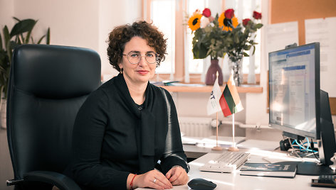 dr. Ruth Reches, Vilniaus Šolomo Aleichemo ORT gimnazijos direktorė