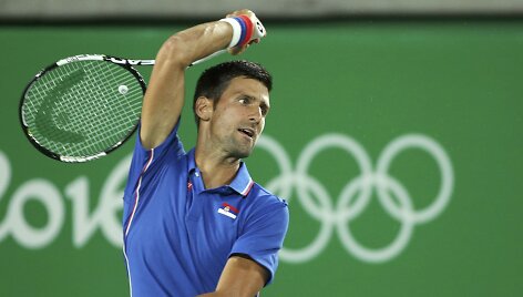 Novakas Džokovičius Rio olimpiados pirmame etape nusileido Juanui Martinui del Potro