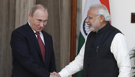 Rusijos prezidentas Vladimiras Putinas ir Indijos premjeras Narendra Modi 