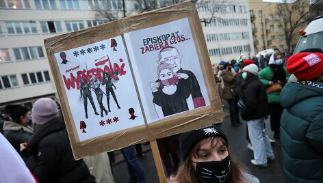 Protestuotojai Var&scaron;uvoje