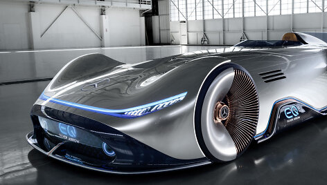 &bdquo;Mercedes-Benz Silver Arrow EQ&ldquo;