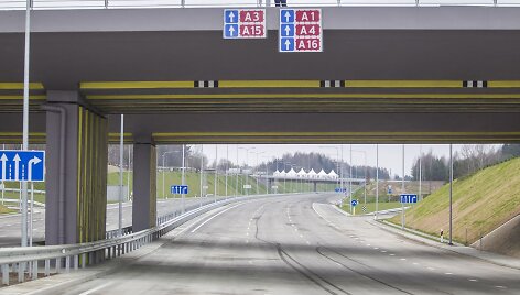 Atidaryta Vilniaus vakarinio aplinkkelio atkarpa iki Pilaitės prospekto.