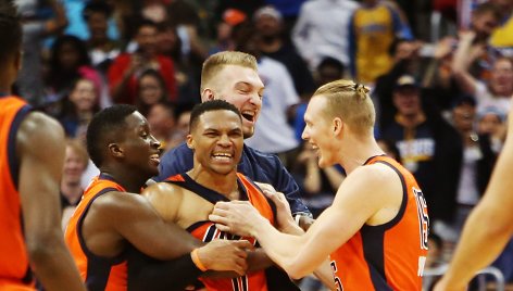 Russellas Westbrookas ir Domantas Sabonis