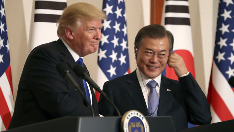 Donaldas Trumpas ir Moon Jae-inas