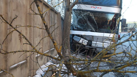 Autobuso avarija ties Mindaugo ir Punsko gatvių sankryža, Vilniuje