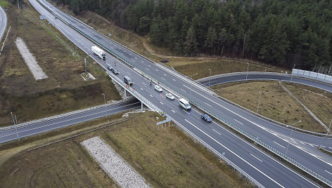 Policijos patikros postas prie įvažiavimo į Vilnių