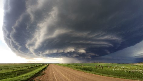 Įspūdingi audros debesys, užfiksuoti slovėno fotografo