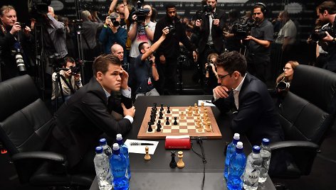 Magnusas Carlsenas ir Fabianas Caruana