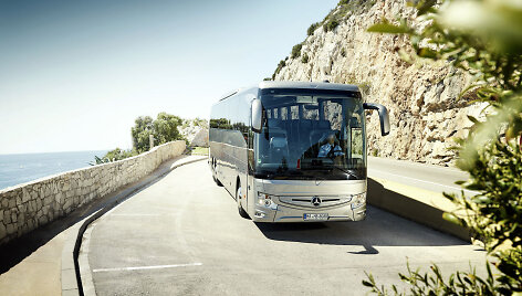 &bdquo;Mercedes-Benz&ldquo; pristatė naują tarpmiestinį autobusą