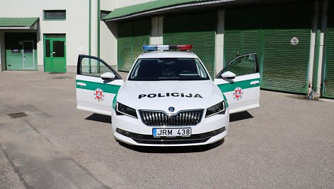 Alytaus policijos „Škoda Superb“ su išmania įranga