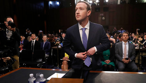 „Facebook“ vadovas Markas Zuckerbergas JAV Senate