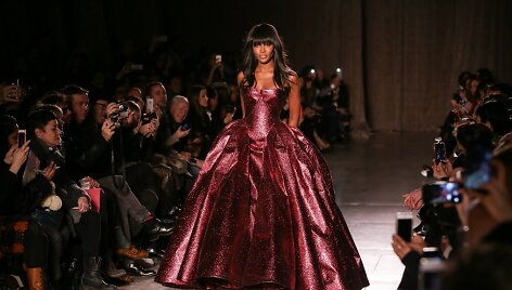 Naomi Campbell &bdquo;Zac Posen&ldquo; kolekcijos pristatyme