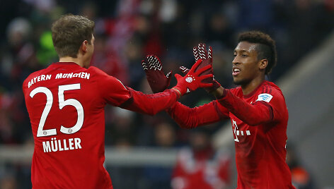Thomasas Muelleris ir Kingsley Comanas