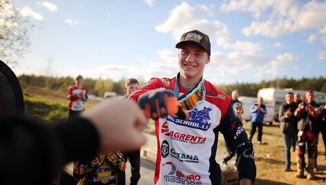 Motokroso specialistas Arminas Jasikonis įrodė, kad Lietuvoje lygių jam nėra