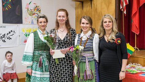 Portlendo LB apylinkės valdyba bei mokyklos &bdquo;Atžalynas&ldquo; tėvų komitetas pasveikino vedėją Ingą Sadaunikaitę-Kozhevnikov ir mokytoją Ernestą Ingelevičiūtę