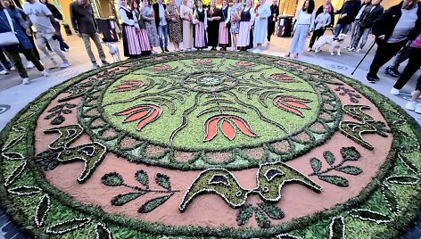 Lietuvių kurtas floristinis kilimas