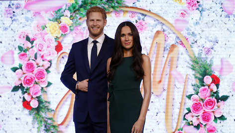 Vaškinės princo Harry ir Meghan Markle skulptūros