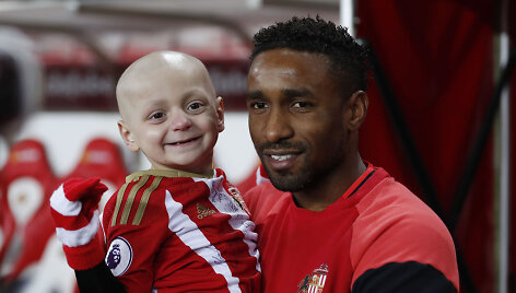 Bradley Lowery su savo geriausiu draugu Jermainu Defoe