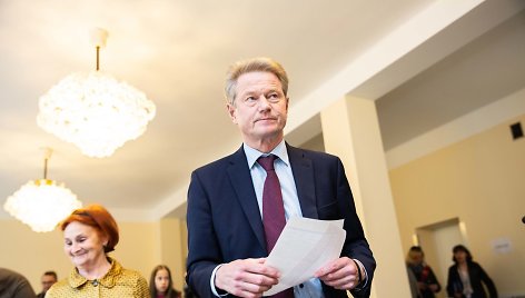 Seimas atvėrė kelią R.Paksui grįžti į Lietuvos politiką