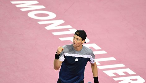 ATP Monpeljė: T.Berdychas ir J.W.Tsonga prasibrovė į pusfinalį