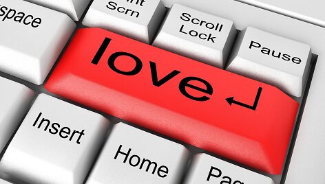 Internetas &ndash; dar vienas būdas žmonėms susipažinti ir atrasti meilę...