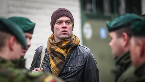 &Scaron;auktinių savanorių pirmoji diena