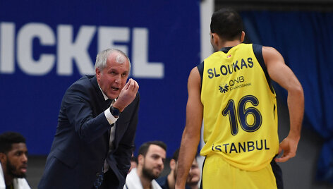 Eurolygos milžinų dvikovoje Maskvoje &bdquo;Fenerbahče&ldquo; krep&scaron;ininkai po pratęsimo palaužė CSKA.