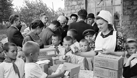 JAV sovietams per karą siuntė tūkstančius tonų maisto