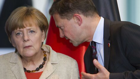 Angela Merkel ir Steffenas Seibertas