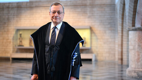 Mario Draghi  / ELIAS ROM / AFP