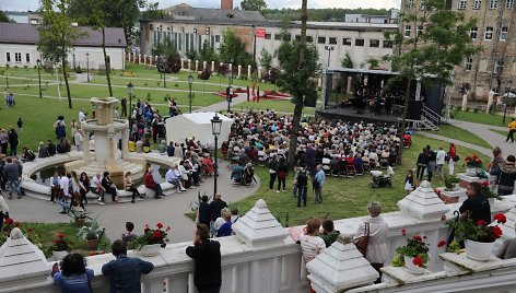 Priešpaskutinis šios vasaros festivalio koncertas – Chaimo Frenkelio viloje