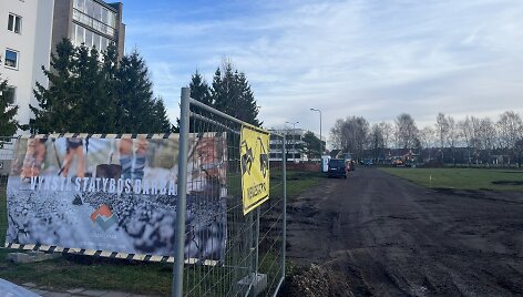 Sporto fondo parama: Gargžduose atnaujinamas &bdquo;Vaivoryk&scaron;tės&ldquo; gimnazijos sporto aik&scaron;tynas