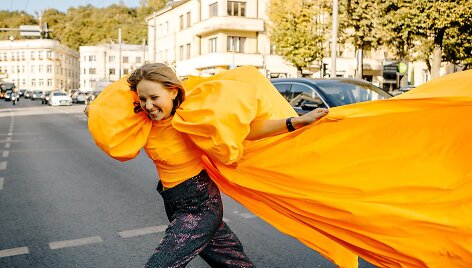 Antradienio vakarą ant Parodos kalno vairuotojų laukė staigmena: &scaron;okėjai pakvietė į &bdquo;Fluxus festivalį&ldquo;
