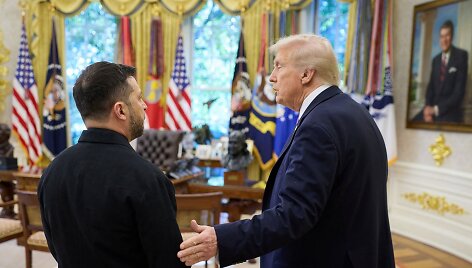 Volodymyras Zelenskis ir Donaldas Trumpas / HANDOUT / AFP
