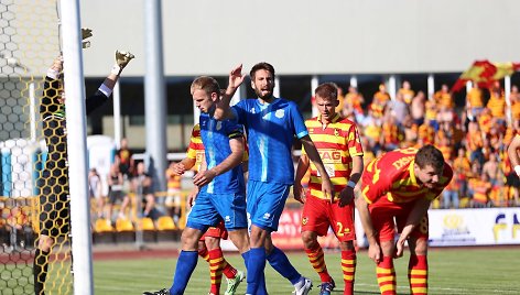 VIDEO kadras: Kruoja 0:1 Jagiellonia: įvartis (UEFA Europa League; 2015-07-02)