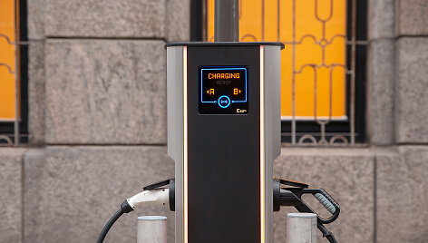 Elektromobilių įkrovimo stotelė