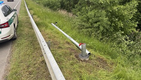 Alytaus rajone, &scaron;alia Daugų, antrą nupjautas greičio matuoklis