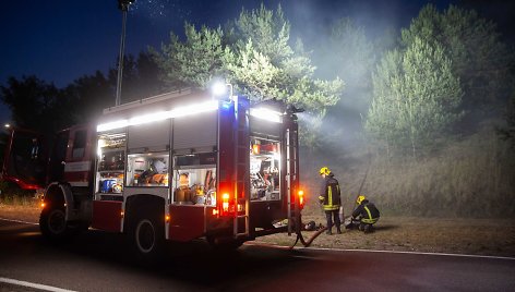 Gaisras atliekų priėmimo aikštelėje